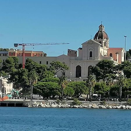 Luxury Rooms Paoli 19 Cagliari Exteriör bild