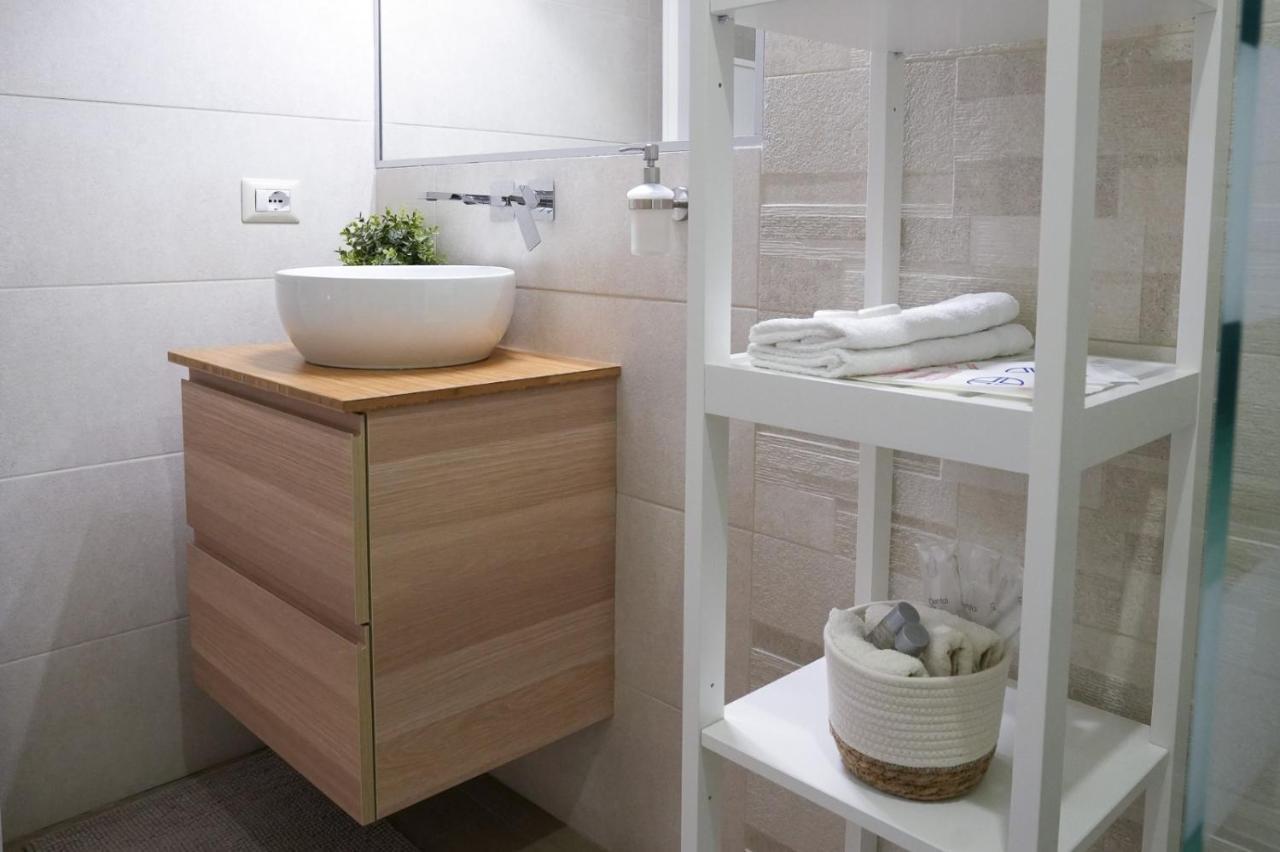 Luxury Rooms Paoli 19 Cagliari Exteriör bild
