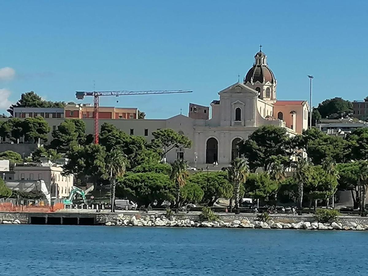 Luxury Rooms Paoli 19 Cagliari Exteriör bild